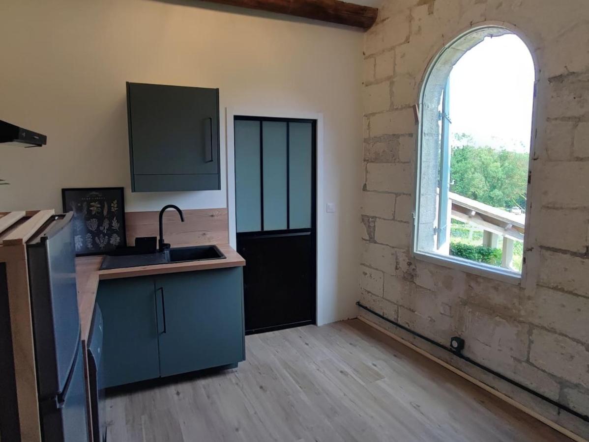 Appartement Au Calme Proche Centre Вильнёв-ле-Авиньон Экстерьер фото
